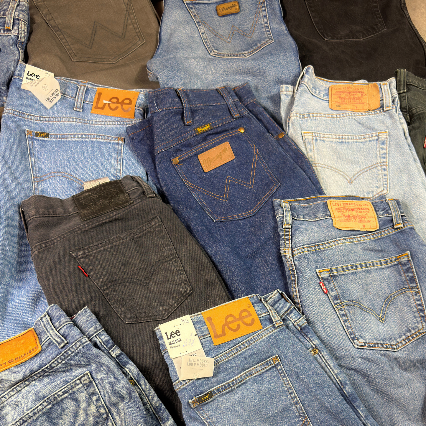 Branded Jeans Bundle (Levi’s, Wrangler, Lee & More) – 15pcs